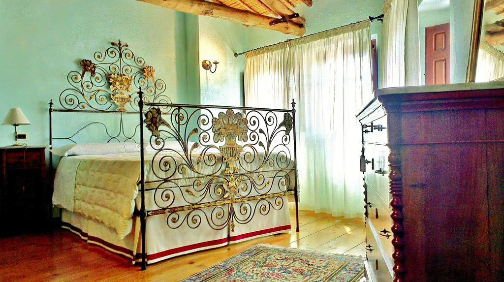 Il Borgo Dell'Arcangelo Tuili Номер фото